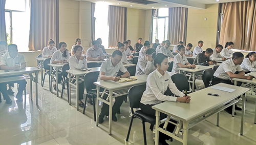 城區(qū)運營部召開“優(yōu)質服務、安全運營”安全服務培訓會