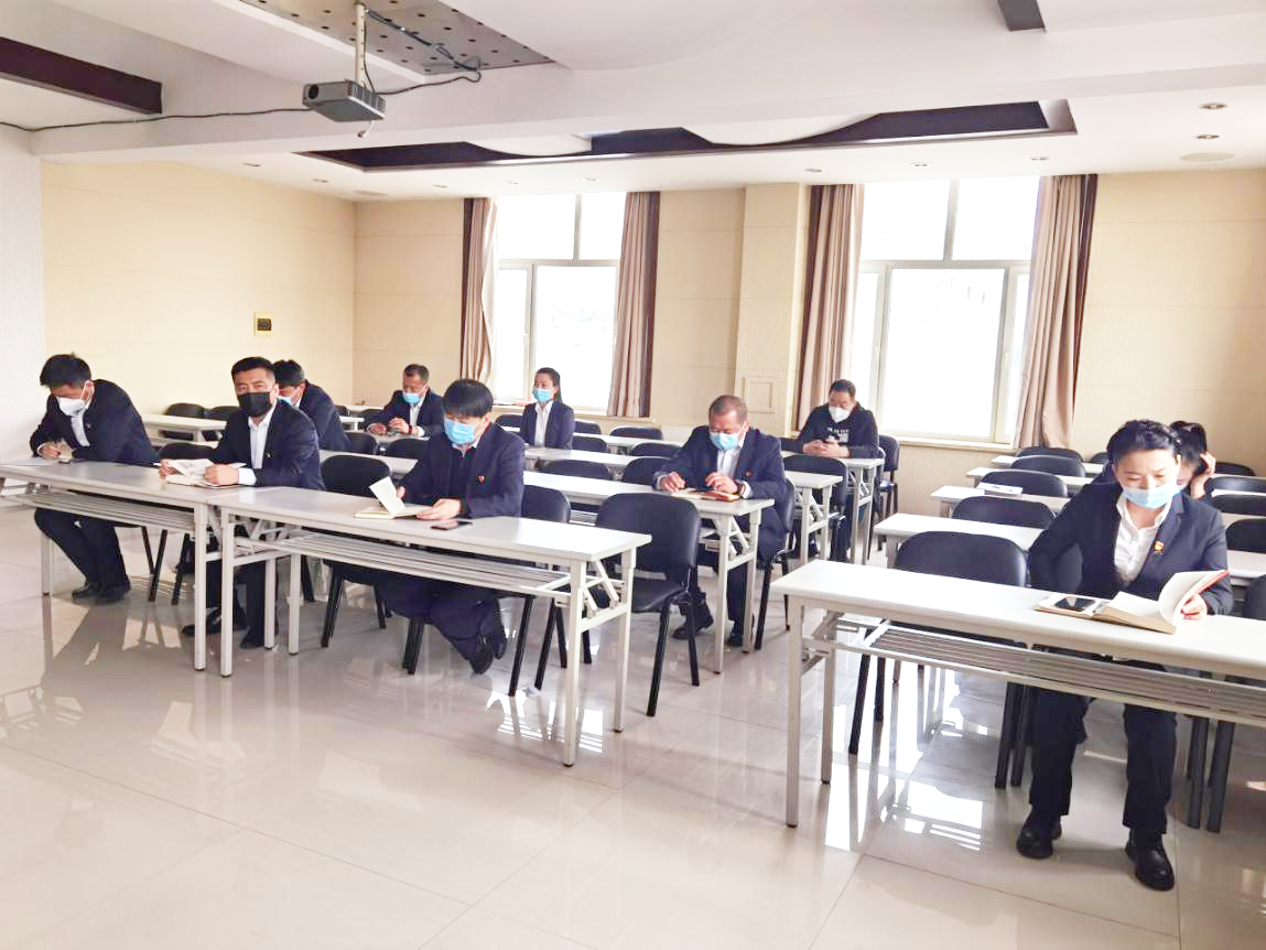 城區(qū)運營黨支部開展世界讀書日黨史學(xué)習教育活動